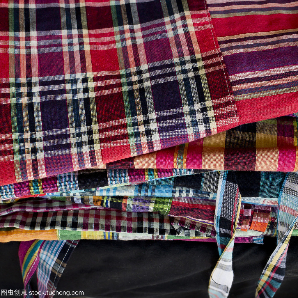 条纹缠腰布面料 针织品及原料的批发指南